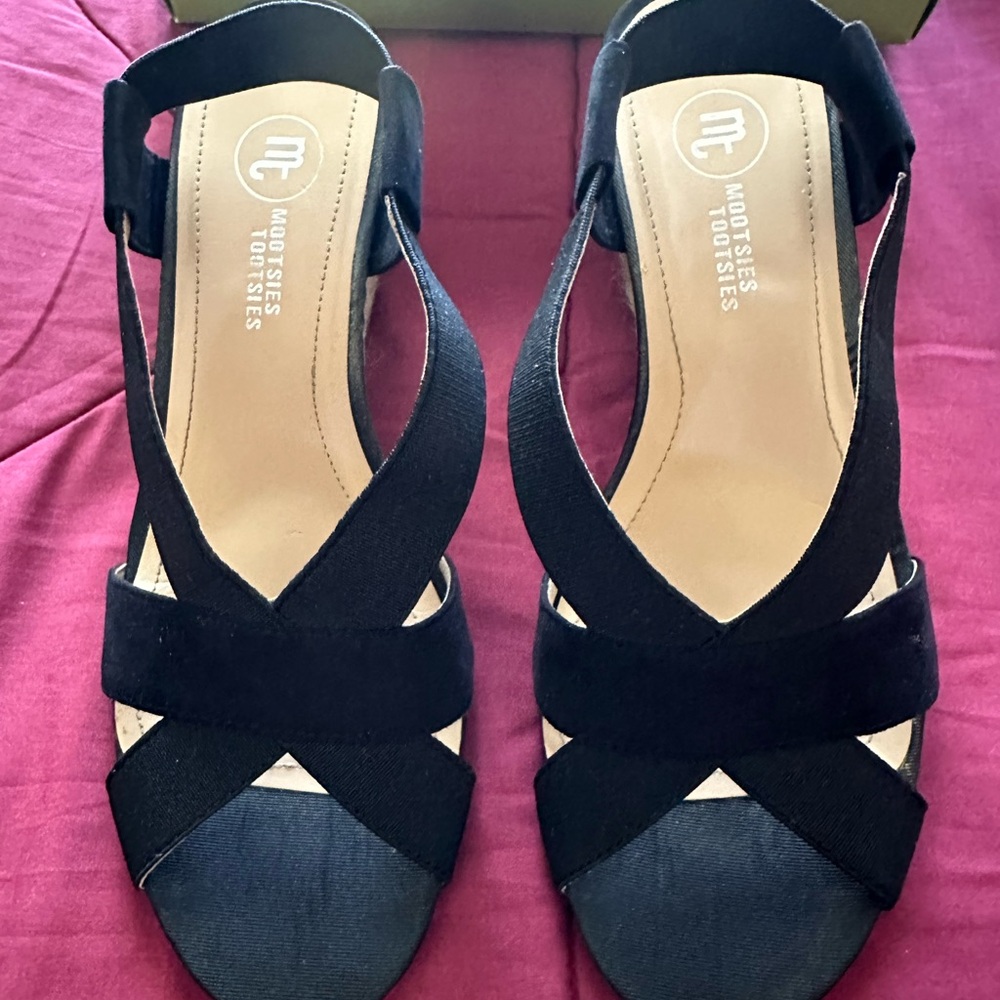 Mootsies Tootsies Sandals